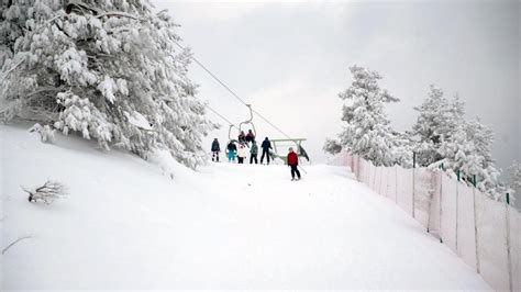Kayak merkezlerinde en fazla kar kalınlığı Kartalkaya'da ölçüldü